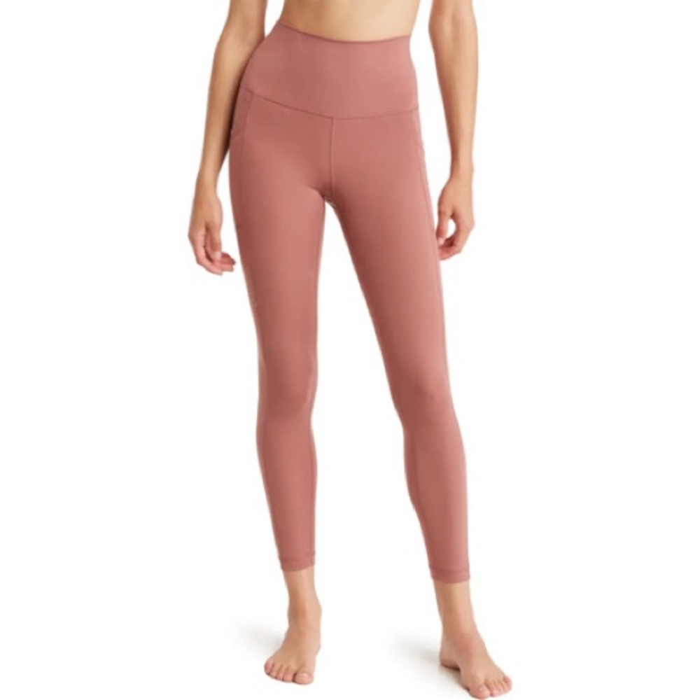 NWT Yogaliscious Lux Powerlux Beaver Fur Leggings